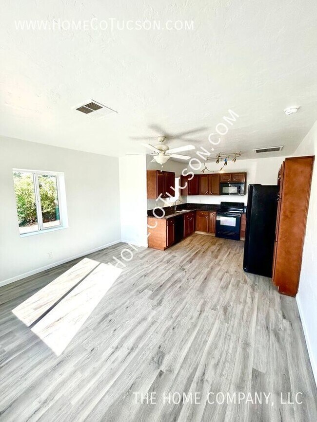 Foto del edificio - AVAILABLE NOW! SECTION 8 ACCEPTED! 120 W M...