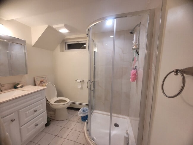 Building Photo - 11 Tracywood Rd