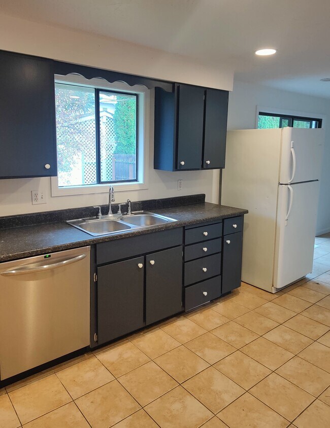 Foto del edificio - 1204 N 7th St