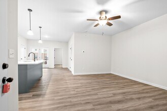 Building Photo - The Oakley at Pro Park