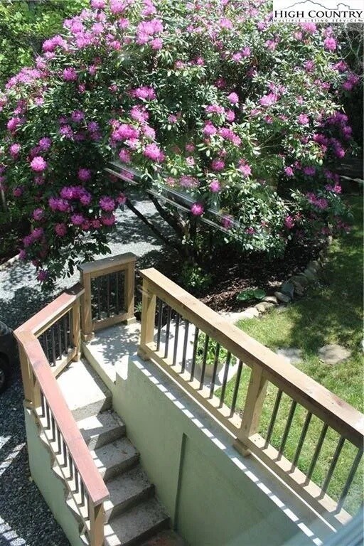 Foto del edificio - 162 Horseshoe Dr