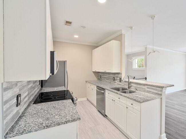 Foto del edificio - Luxury Living in Mt. Pleasant’s Ellington ...