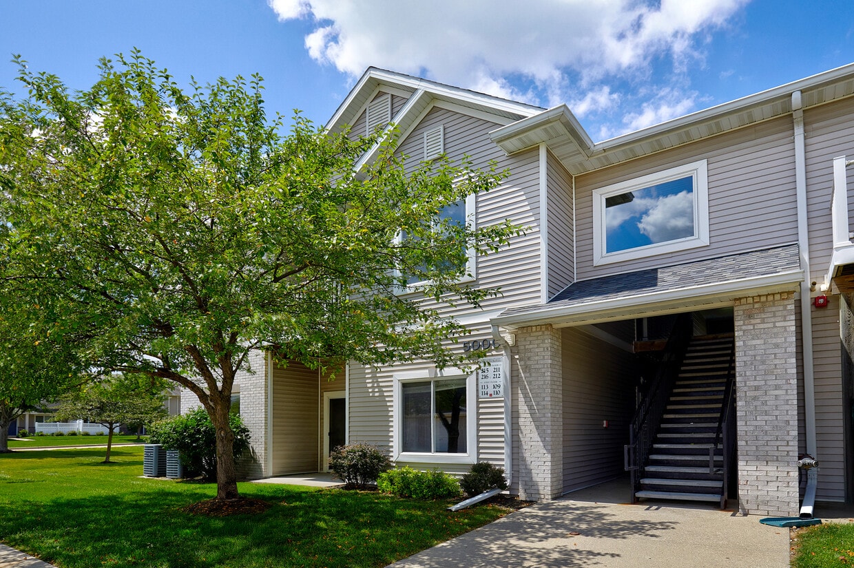 Foto principal - 8601 Westown Pkwy