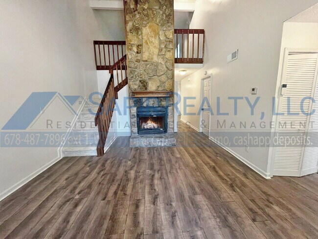 Foto del edificio - 5802 Trent Walk Dr