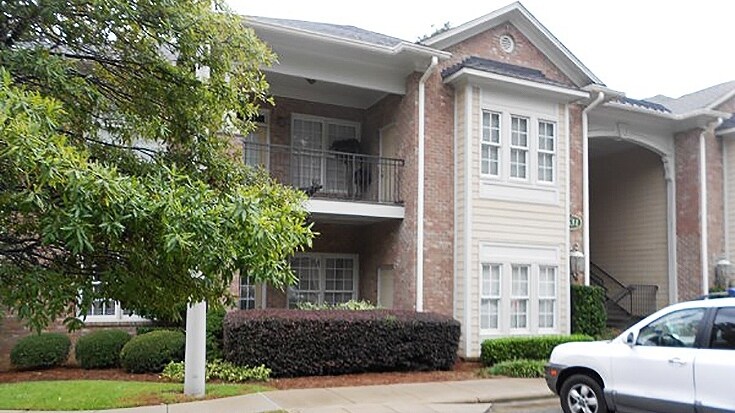 Primary Photo - 2620 Lockwood Rd