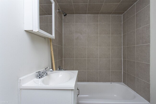 Foto del edificio - 3 br, 2 bath House - 1902 N DARIEN ST
