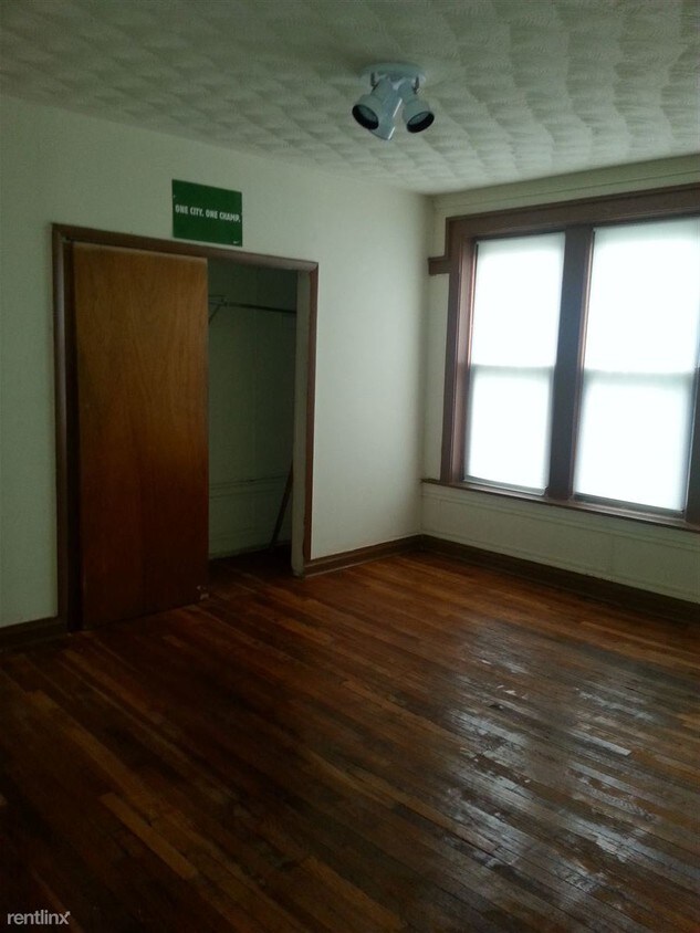 Foto principal - 7134 S Bennett Ave