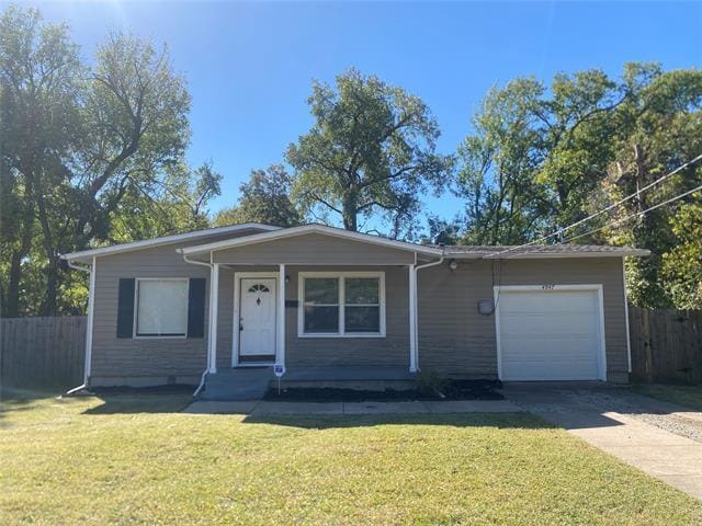 Foto principal - 4947 Corrigan Ave