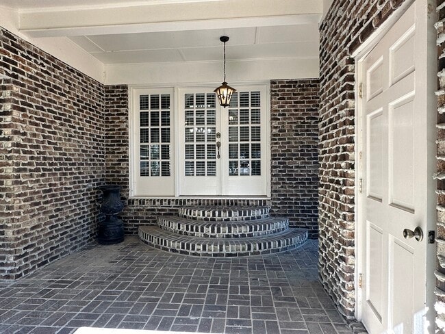 Building Photo - 3262 Hughes Gasque Rd