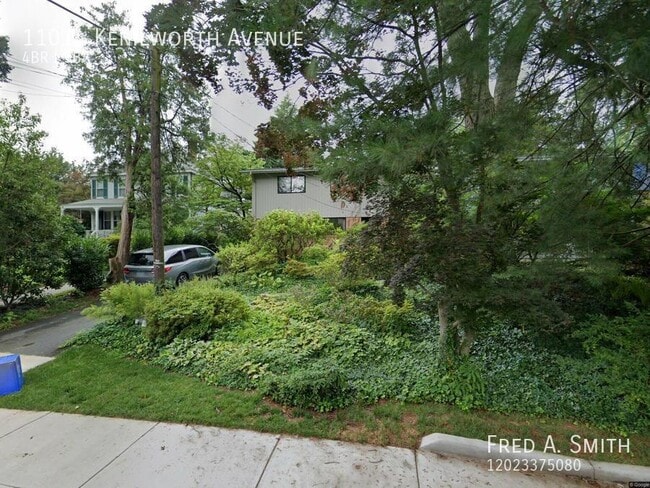 Photo - 11014 Kenilworth Ave House