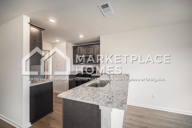 Photo - 904 Crimson Wolf Rd House