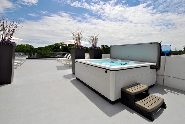 Year Round Rooftop Hot Tub - The Harrison