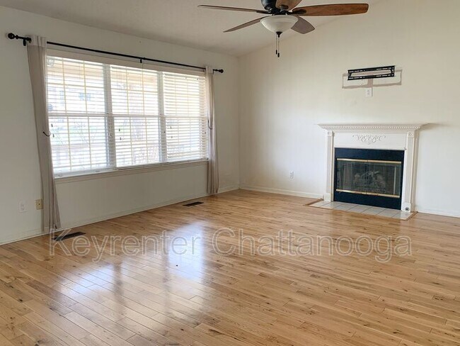 Foto del edificio - 6913 Benwood Dr