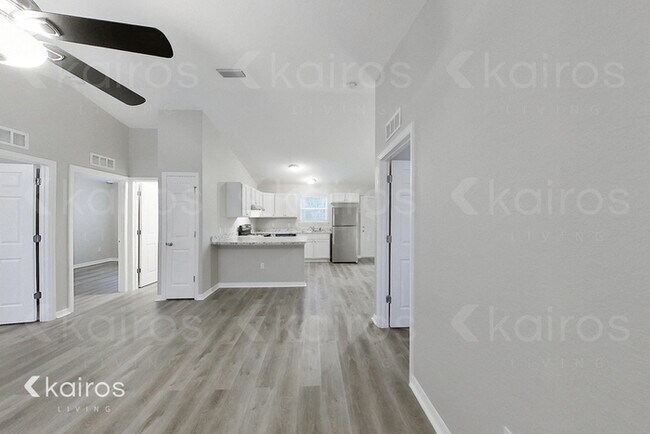 Foto del edificio - 6771 149th Lane Rd