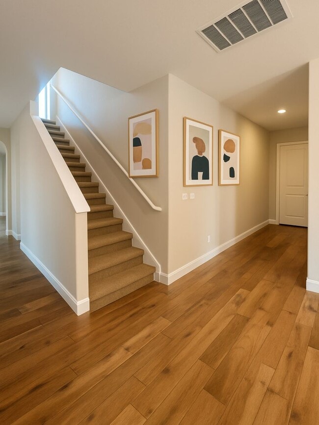 Foto del edificio - Rare Huge 5 Bedroom Off Crystal Falls