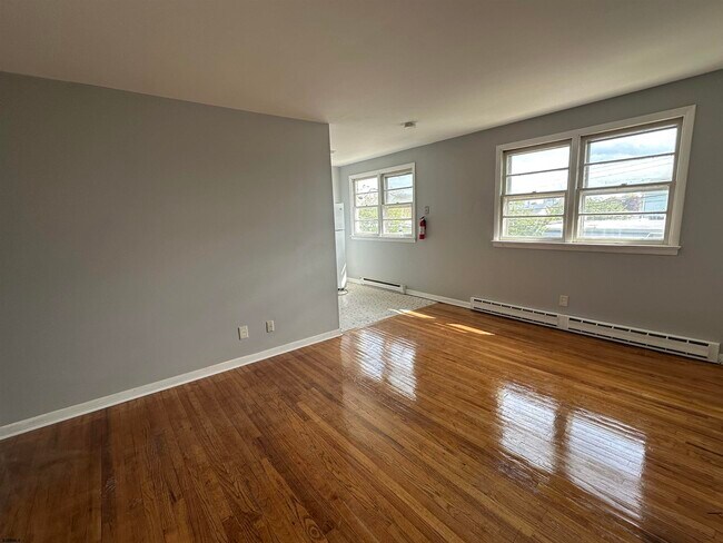Foto del edificio - 1653 Beach Ave