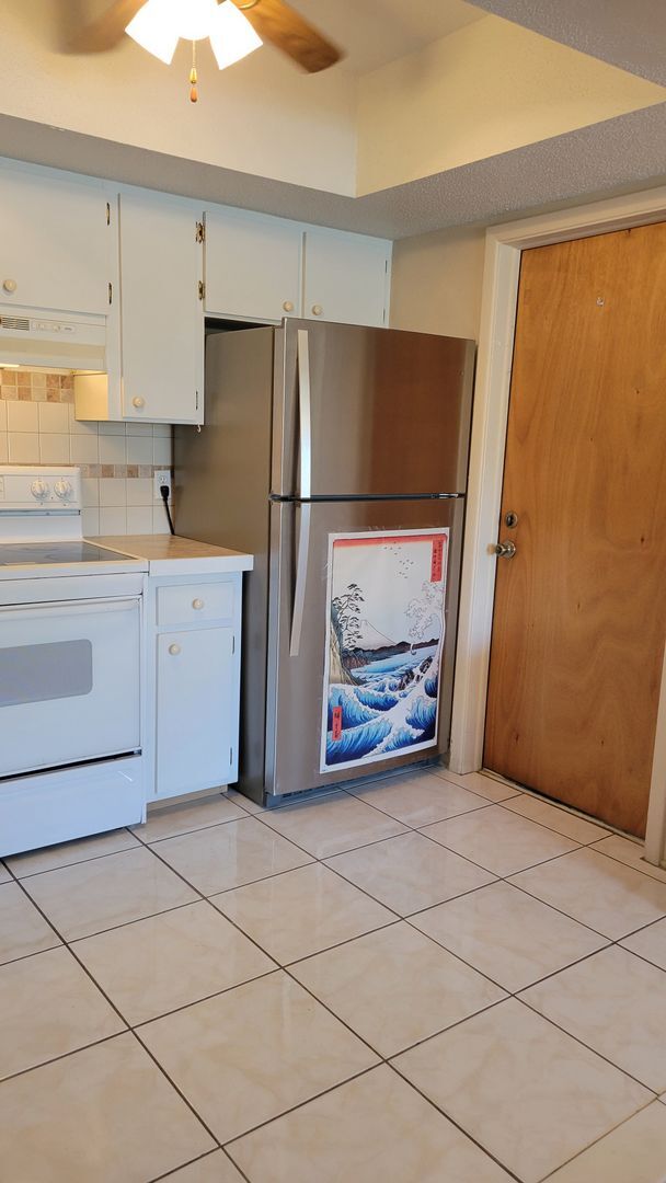 Foto del edificio - Annual furnished optional 2/1 condo Island...