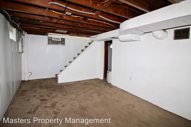 Building Photo - 3 br, 1 bath House - 3613 Bellevue