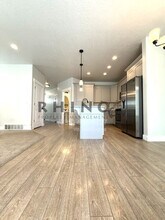 Building Photo - 213 Whitewater Dr