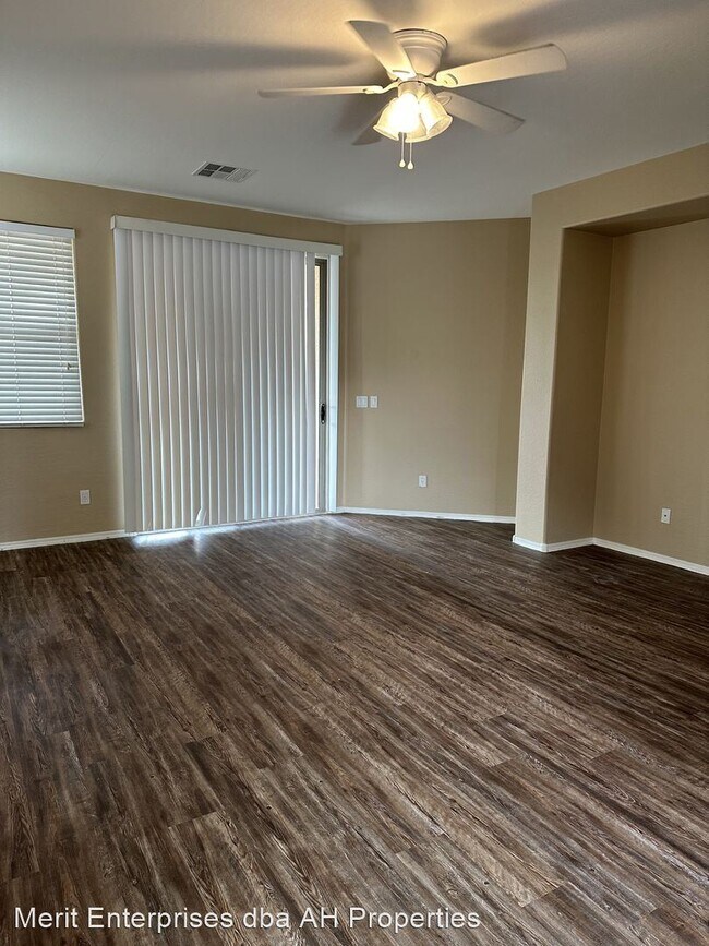 Building Photo - 3 br, 2 bath House - 44456 W EDDIE WAY