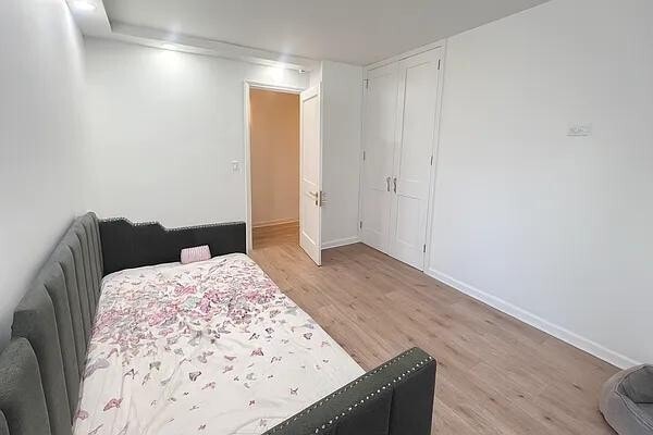 Foto del edificio - 575 Grand St