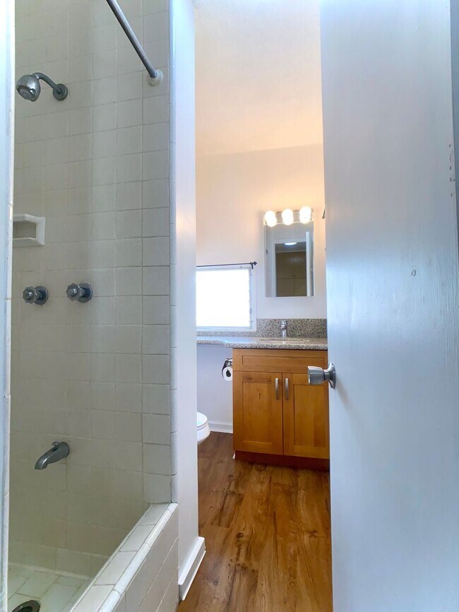 Foto del edificio - 3340 Campbell Ave