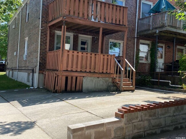 Building Photo - 47-02 213th St