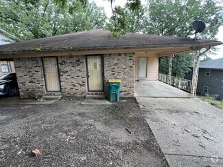 Building Photo - 505 Mimi Ln