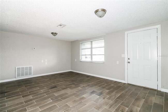 Building Photo - 5537 Quist Dr