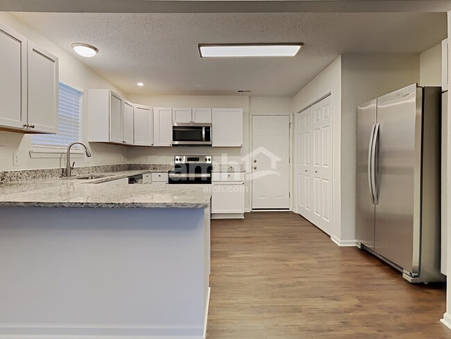 Foto del edificio - 15532 Outside Trail