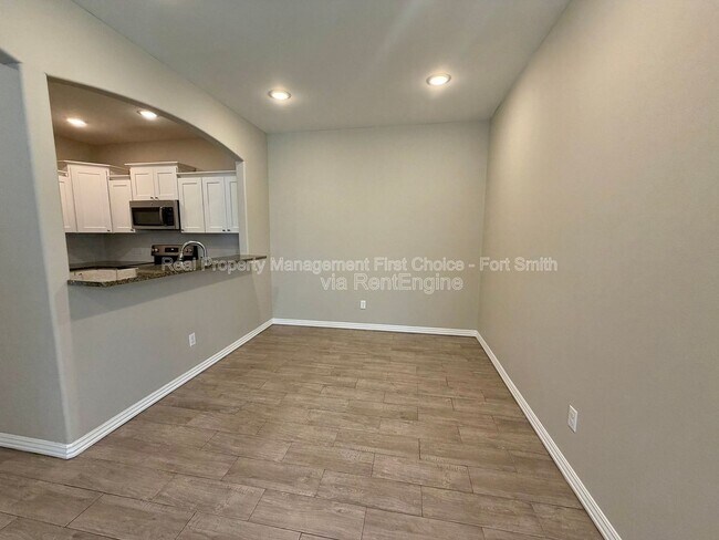 Foto del edificio - 9818 Mylea Cir