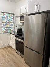 Building Photo - 1325 Meridian Ave