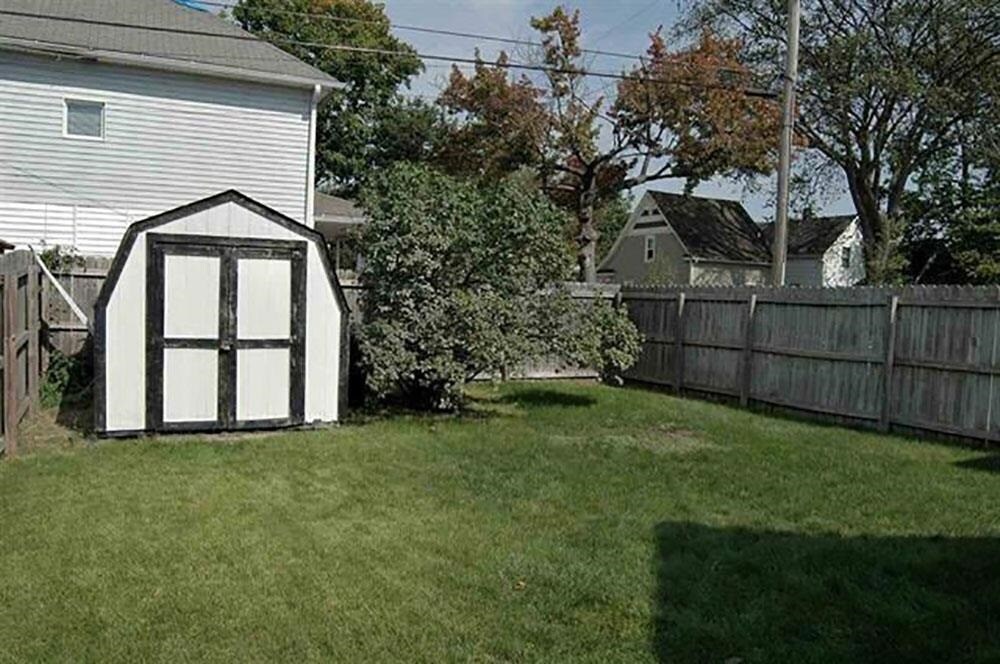 Building Photo - 925 Cedar St