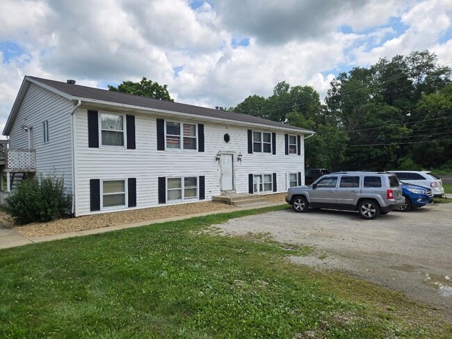 Building Photo - 100 Sunset Dr