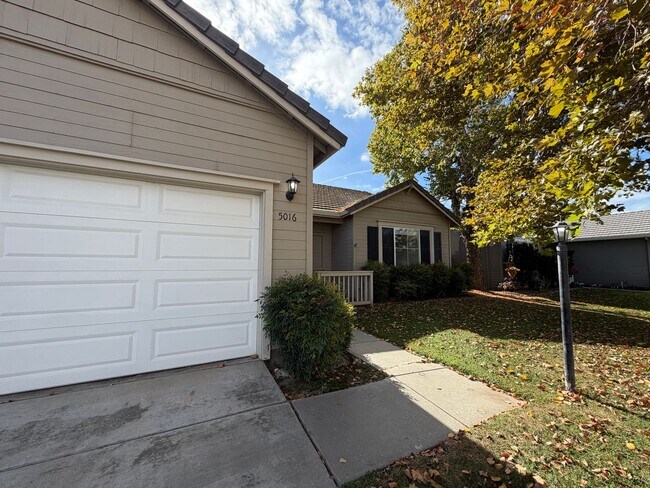 Foto del edificio - Single story home in Salida!