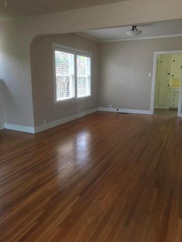 Foto del edificio - 425 S Catalina St