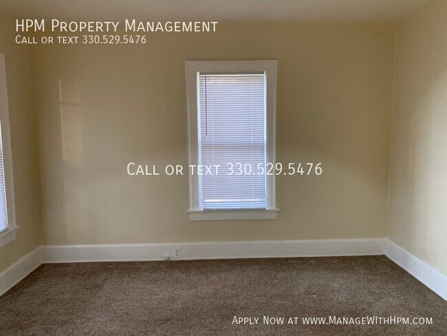 Building Photo - 2306 24th St NE