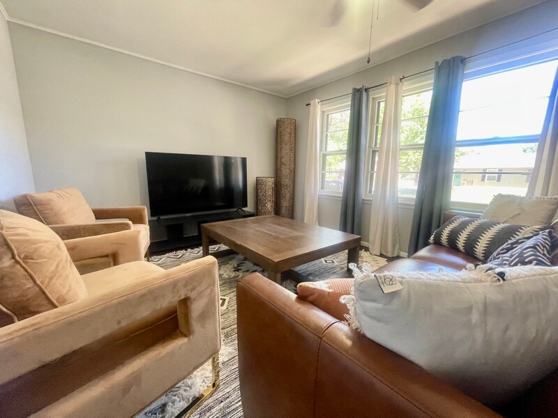 Foto principal - 2208 Concordia Dr