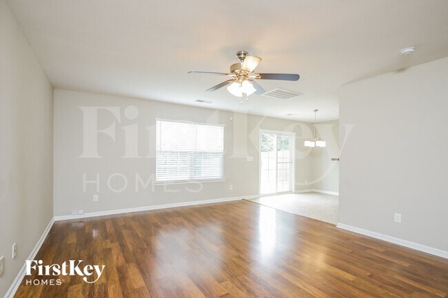 Foto del edificio - 3885 Field Sedge Dr
