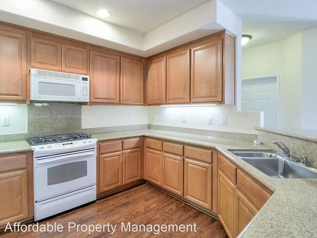 Building Photo - 3 br, 2.5 bath House - 3358 Monaghan Street