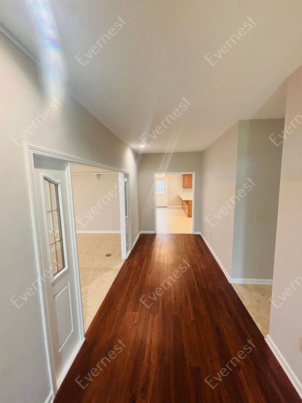 Foto del edificio - 1181 Henry Rd