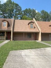 Building Photo - 4427 Townhouse Way