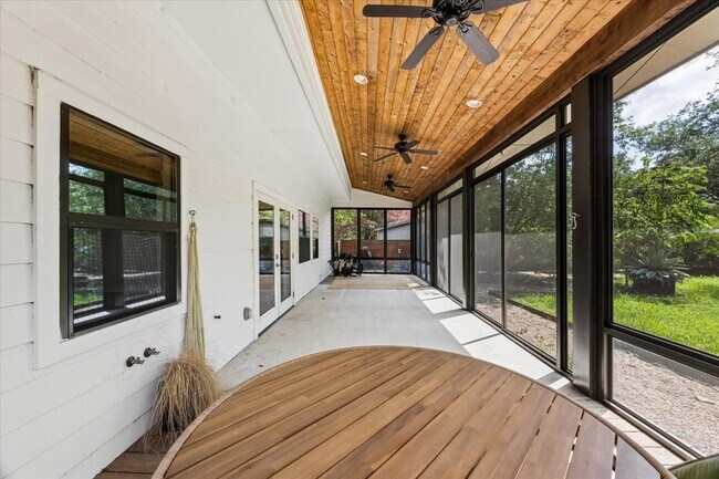 Building Photo - 4506 Russell Dr