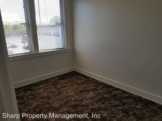 Foto del edificio - 1225 Commerce Ave