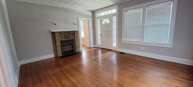 Building Photo - 1021 Fallston Rd