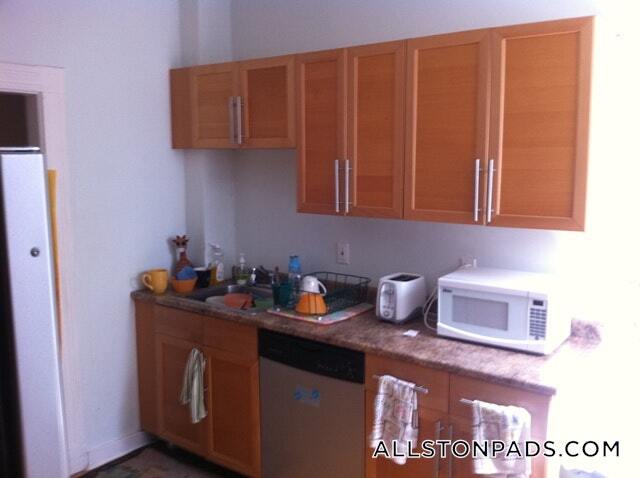 Foto del edificio - 16 Glenville Ave