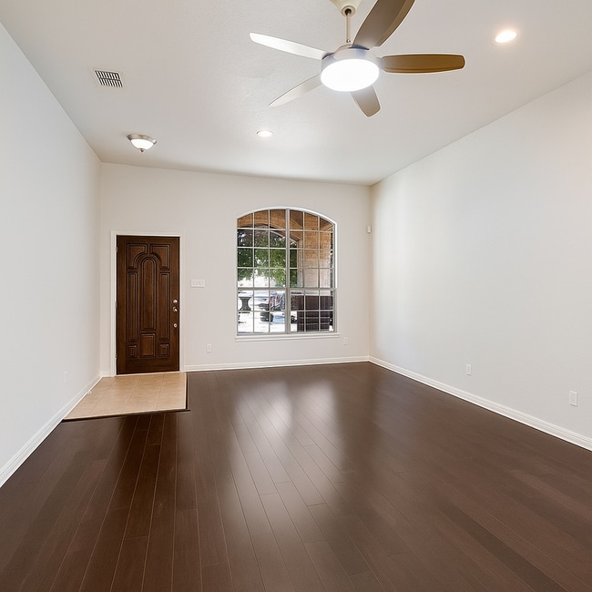 Building Photo - 12027 Mill Village