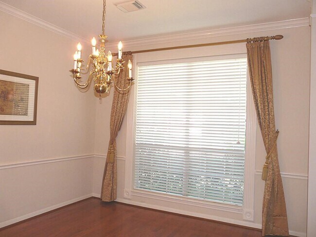 Foto del edificio - 3216 Shadowwalk Dr