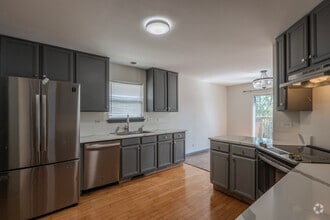 Building Photo - 823 Park Bluff Cir