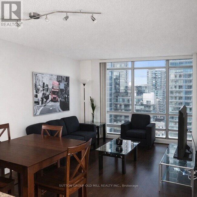 Photo du bâtiment - 3 Navy Wharf Ct